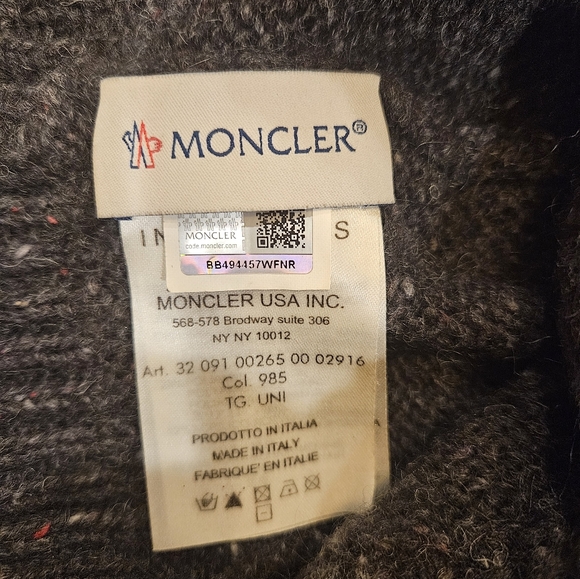 Moncler Knit Wool Beanie - Picture 5 of 5